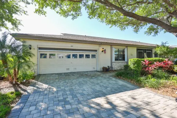 2611 Lancaster Drive, Unit 33, Sun City Center, FL, 33573