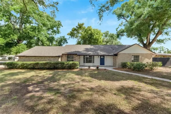 2207 Parkwood Drive, Valrico, FL, 33594