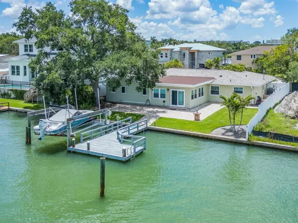 40 Sunset Bay Drive, Belleair, FL, 33756
