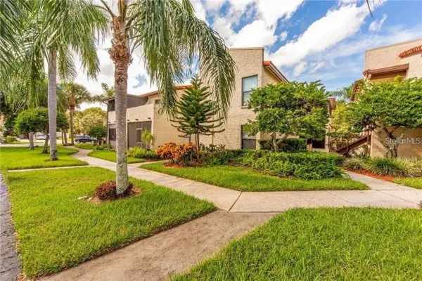 2571 Cyprus Drive, Unit 1-106, Palm Harbor, FL, 34684