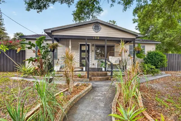 1318 W Rambla Street, Tampa, FL, 33612