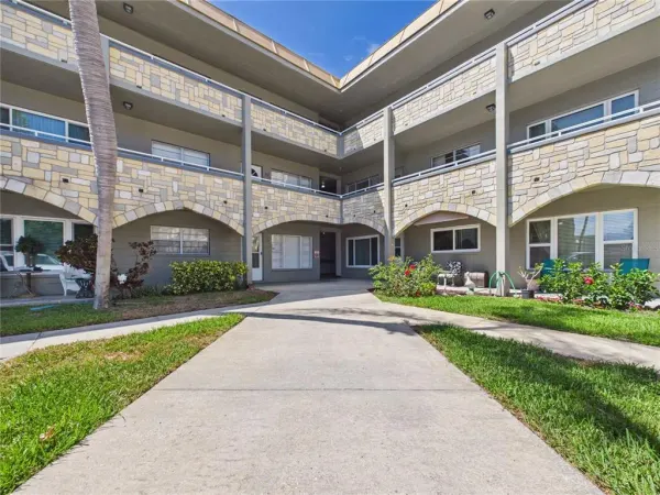 2462 Brazilia Drive, Unit 42, Clearwater, FL, 33763