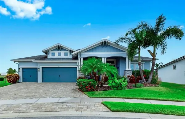 6951 Crestpoint Drive, Apollo Beach, FL, 33572