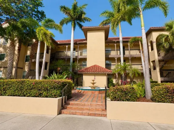 2400 Feather Sound Drive, Unit 223, Clearwater, FL, 33762