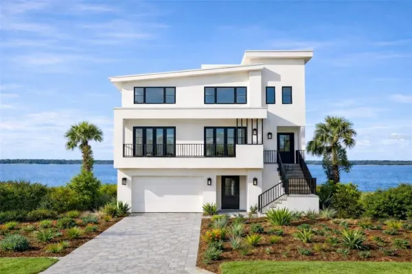 6043 Bayou Grande Boulevard NE, St Petersburg, FL, 33703