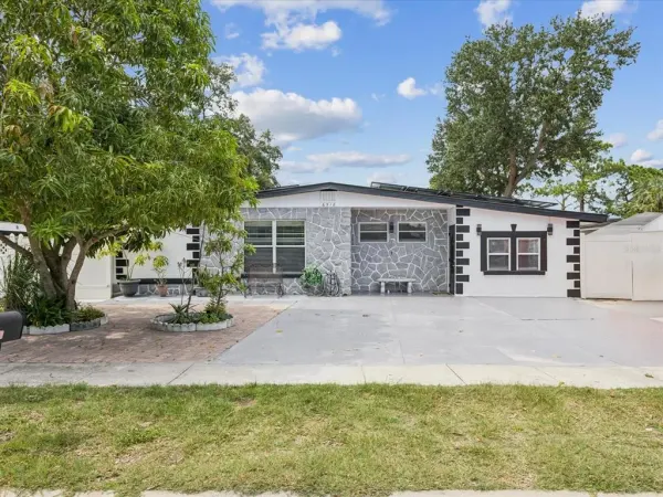 6518 S West Shore Circle, Tampa, FL, 33616