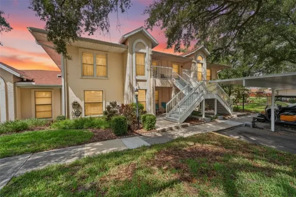 319 Knottwood Court, Unit 2, Sun City Center, FL, 33573