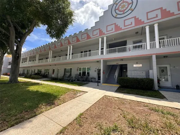 2100 World Parkway Boulevard, Unit 48, Clearwater, FL, 33763