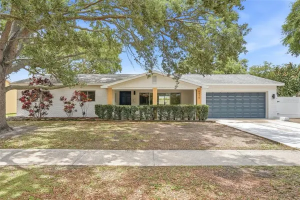 6470 26th Avenue N, St Petersburg, FL, 33710