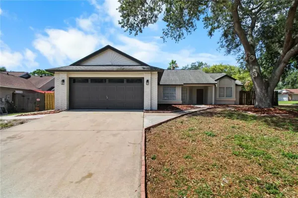 911 Valley View Circle, Palm Harbor, FL, 34684