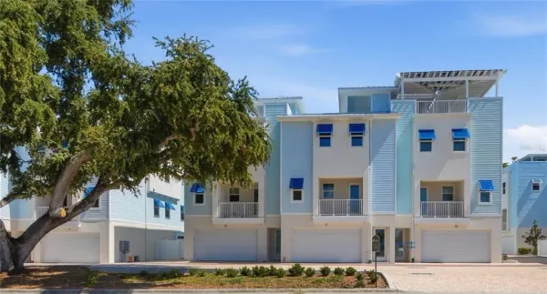 1413 Bayshore Boulevard, Unit 11, Dunedin, FL, 34698