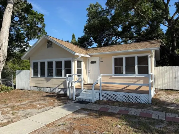 3726 18th Avenue S, St Petersburg, FL, 33711