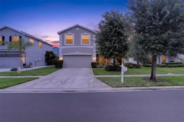8821 N River Road, Tampa, FL, 33635