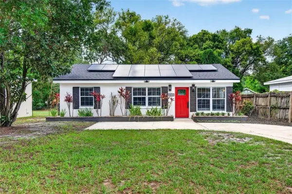 1610 E Paris Street, Tampa, FL, 33610