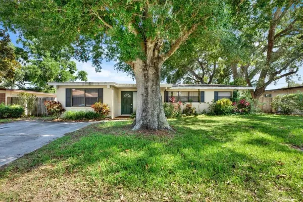 2215 Curtis Drive S, Clearwater, FL, 33764