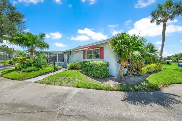 1608 Whitebridge Drive, Unit B, Palm Harbor, FL, 34684