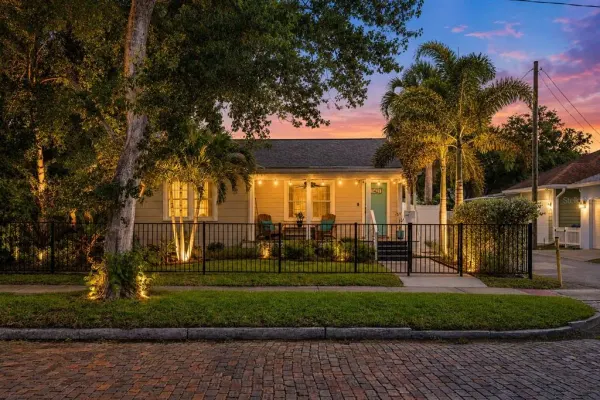 1421 21st Avenue N, St Petersburg, FL, 33704