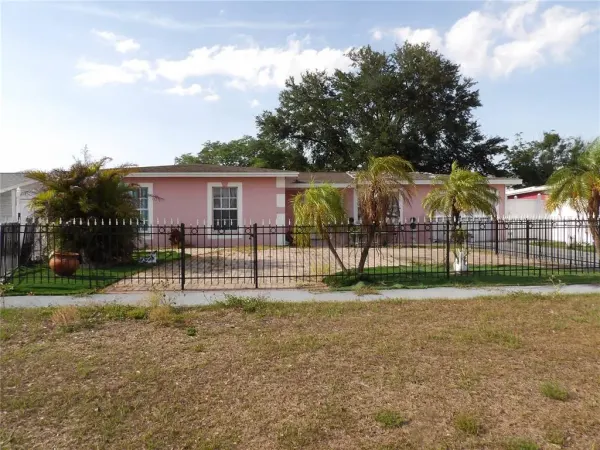 6521 W Hanna Avenue, Tampa, FL, 33634