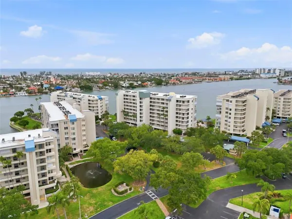 7932 Sailboat Key Boulevard S, Unit 701, South Pasadena, FL, 33707