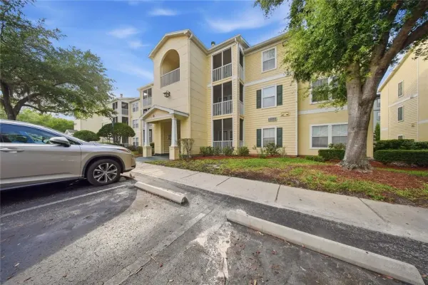 18477 Bridle Club Drive, Tampa, FL, 33647