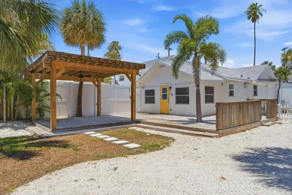 107 14th Avenue, St Pete Beach, FL, 33706