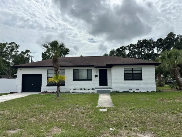 2001 30th Street S, St Petersburg, FL, 33712