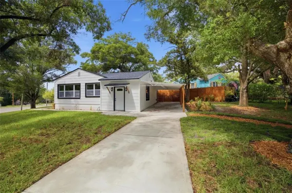 2102 E Howell Street, Tampa, FL, 33610