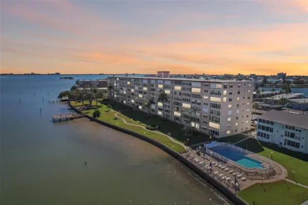 1847 Shore Drive S, Unit 711, South Pasadena, FL, 33707