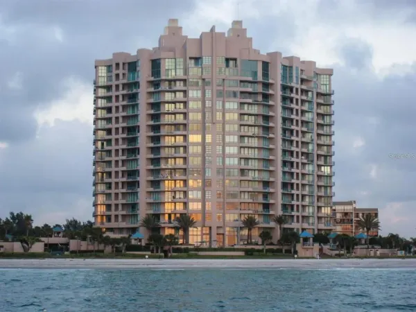 1560 Gulf Boulevard, Unit 706, Clearwater Beach, FL, 33767