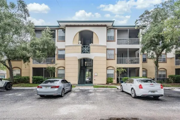 17101 Carrington Park Drive, Unit 421, Tampa, FL, 33647