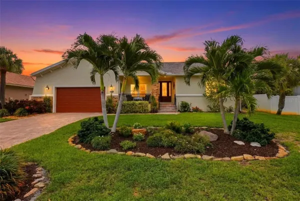 661 7th Avenue N, Tierra Verde, FL, 33715