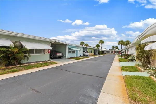250 Rosery Road NW, Unit 280, Largo, FL, 33770