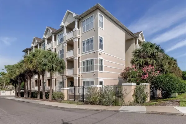 1216 S Missouri Avenue, Unit 220, Clearwater, FL, 33756