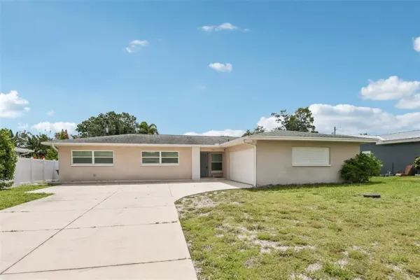 563 Eastview Road, Largo, FL, 33770