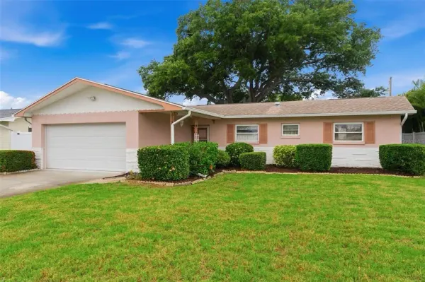 8566 108th Way, Seminole, FL, 33772