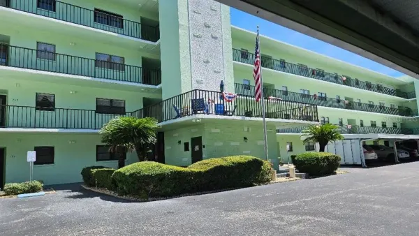 5920 80th Street N, Unit 308, St Petersburg, FL, 33709