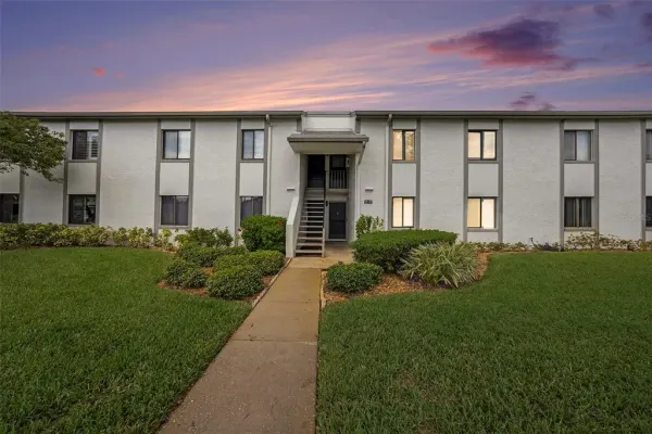 124 W Cypress Court, Oldsmar, FL, 34677