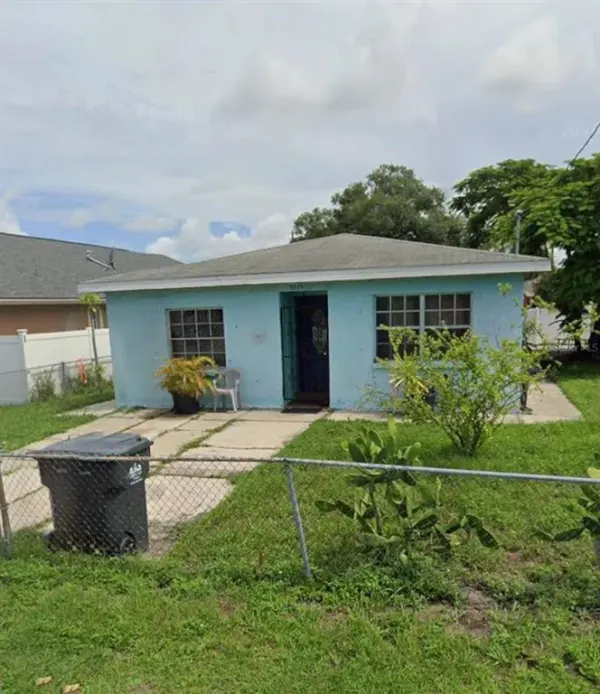 3915 W Broad Street, Tampa, FL, 33614