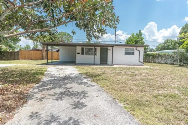 450 Davison Avenue NE, St Petersburg, FL, 33703