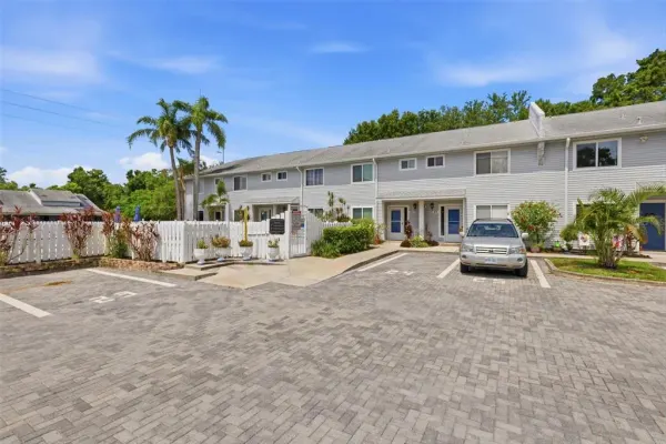 500 New York Avenue, Unit 25, Dunedin, FL, 34698