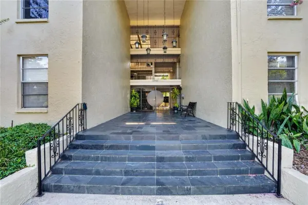 2302 S Manhattan Avenue, Unit 214, Tampa, FL, 33629