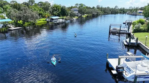 5852 Cachette De Riviera Court, New Port Richey, FL, 34655