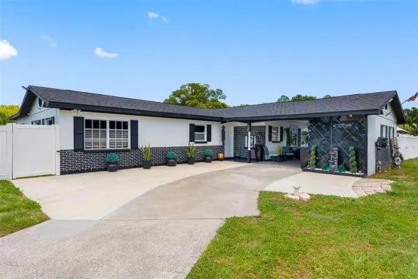 5515 Lake Le Clare Road, Lutz, FL, 33558