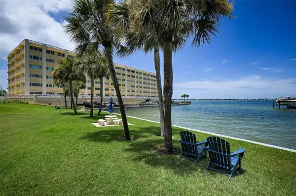 100 Bluff View Drive, Unit 211c, Belleair Bluffs, FL, 33770