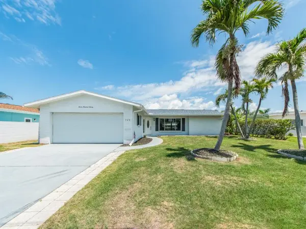 720 115th Avenue, Treasure Island, FL, 33706