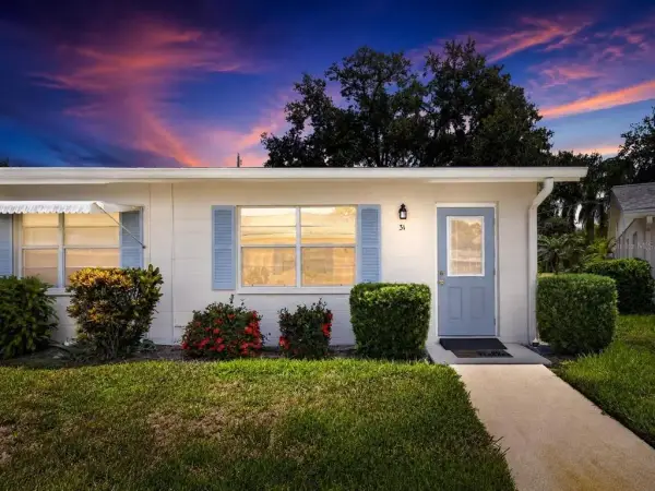 402 Dorchester Place, Unit 31, Sun City Center, FL, 33573