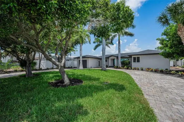 1014 Boca Ciega Isle Drive, St Pete Beach, FL, 33706