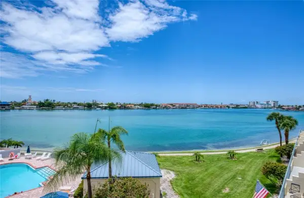 7974 Sailboat Key Boulevard S, Unit 301, South Pasadena, FL, 33707