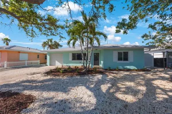 280 41st Avenue, St Pete Beach, FL, 33706