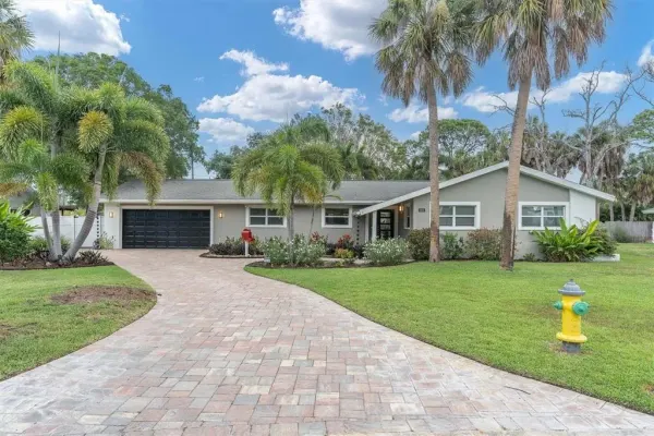 1625 North Dakota Avenue NE, St Petersburg, FL, 33703